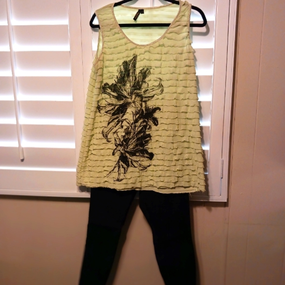 Multi layered sleeveless mint green top